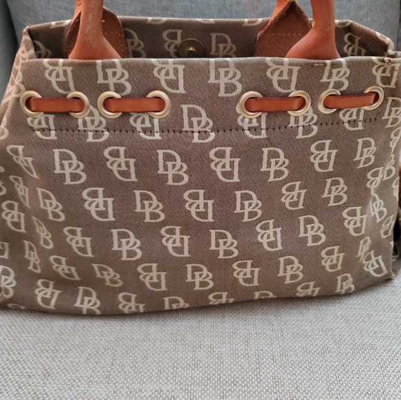 Dooney & Bourke Purse - Picture 2 of 5